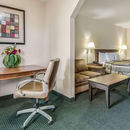 דבלין Rodeway Inn & Suites מראה חיצוני תמונה