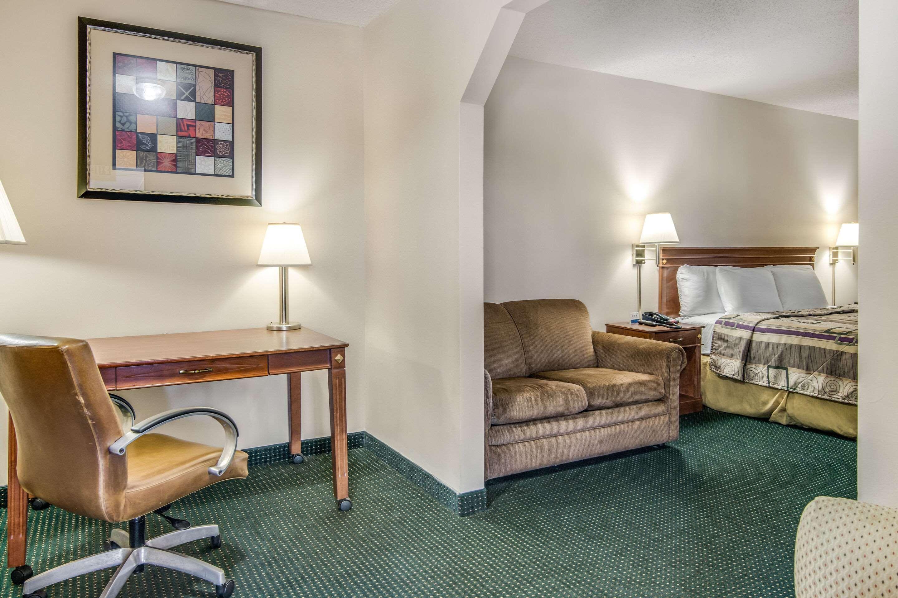 דבלין Rodeway Inn & Suites מראה חיצוני תמונה