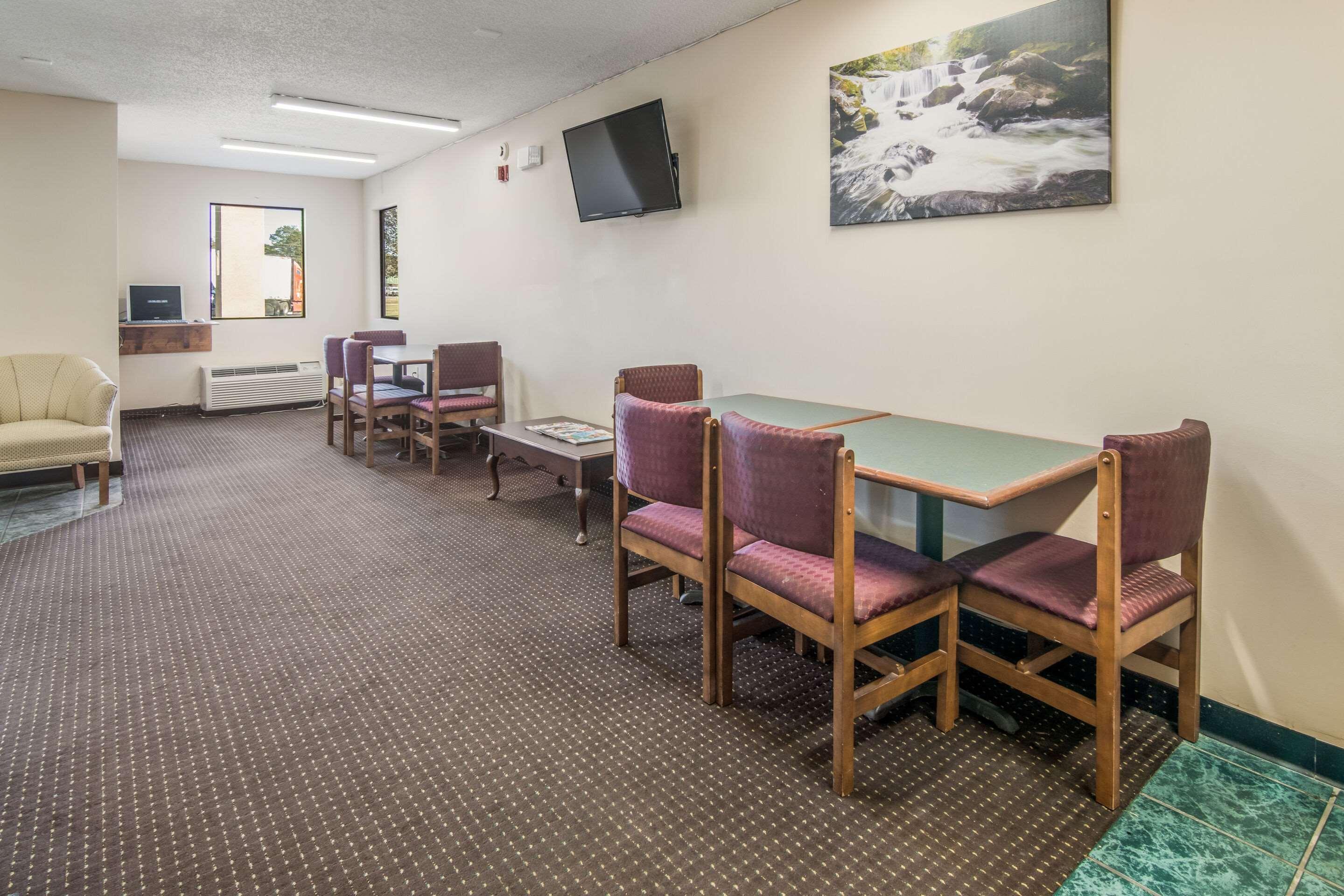 דבלין Rodeway Inn & Suites מראה חיצוני תמונה