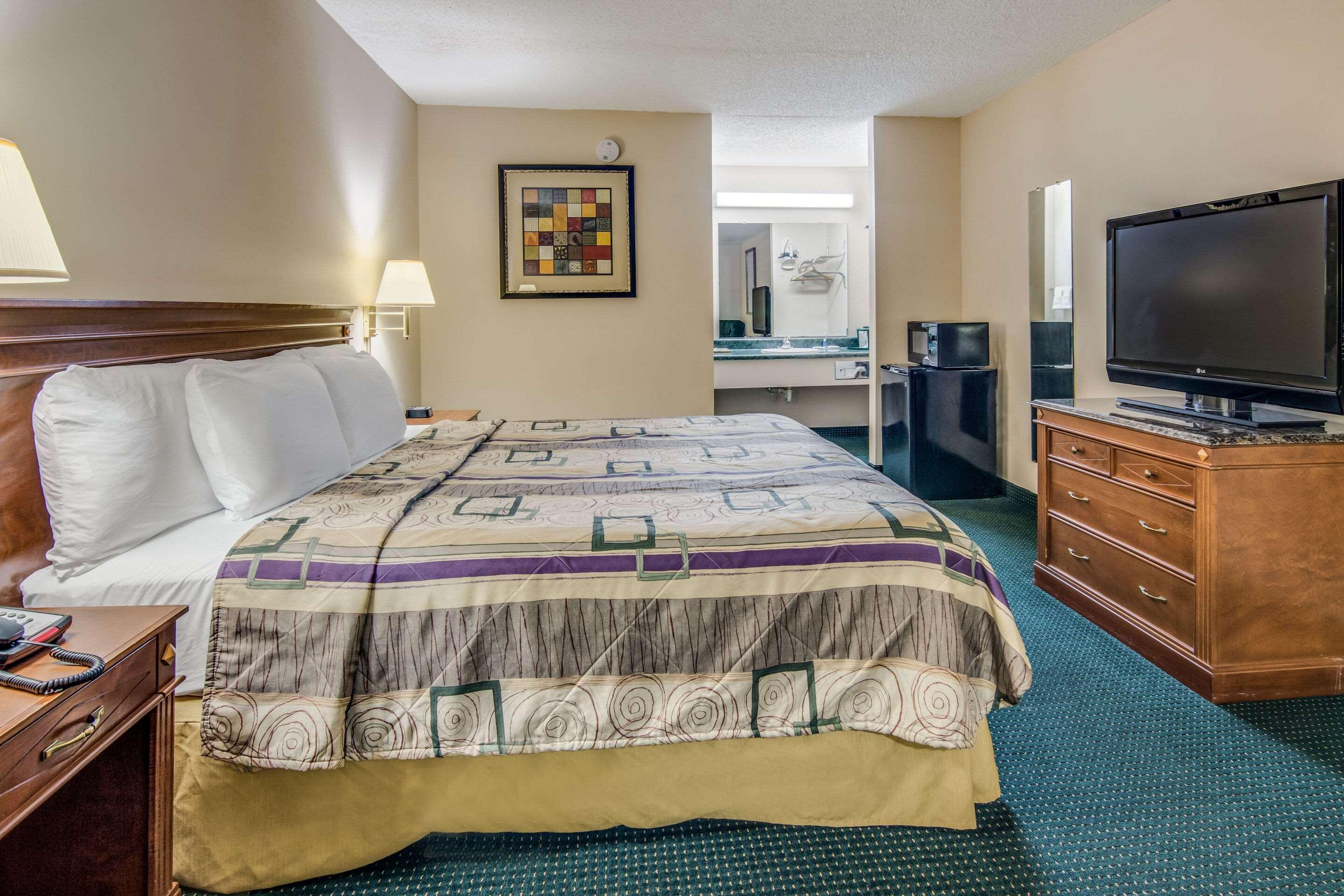 דבלין Rodeway Inn & Suites מראה חיצוני תמונה