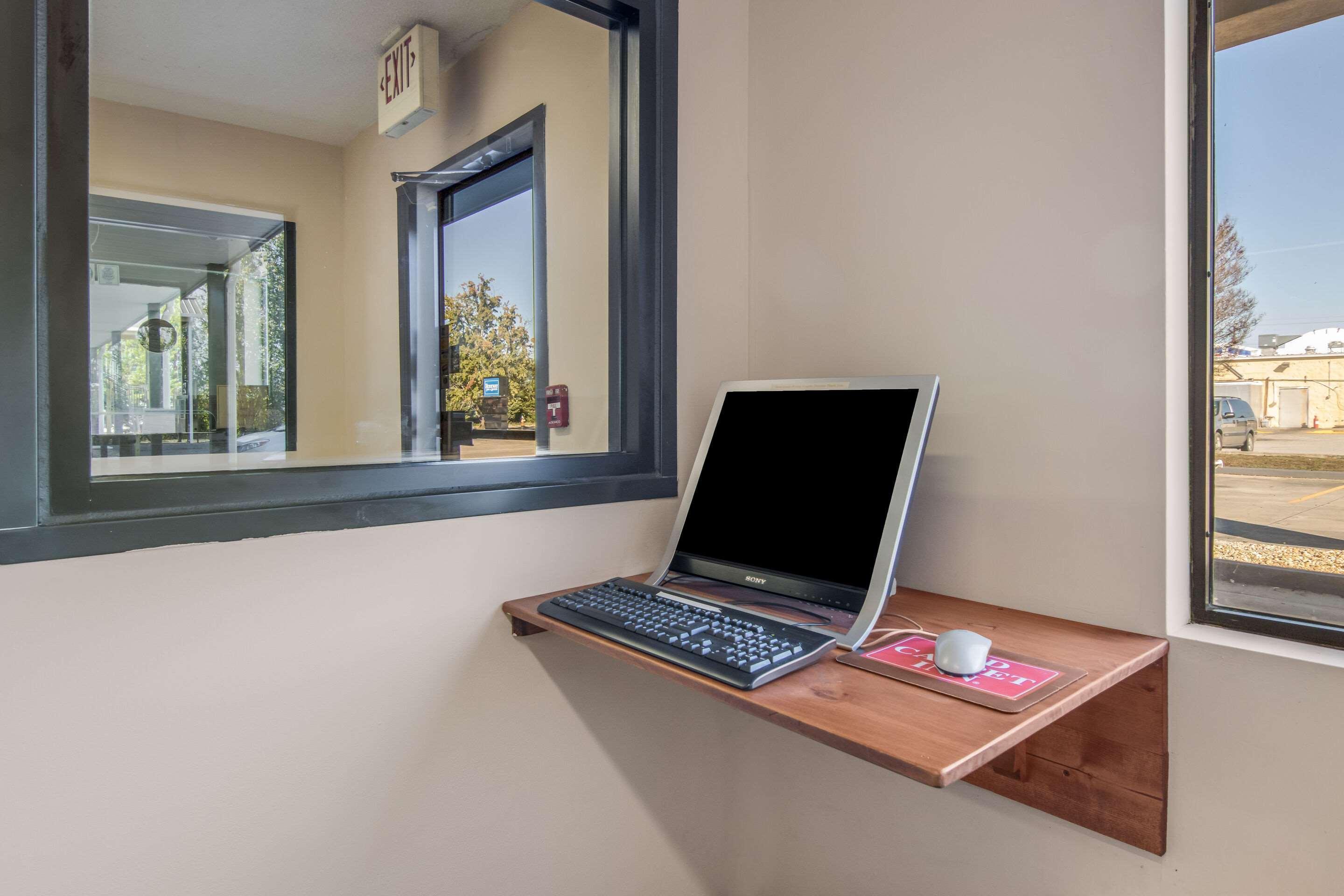 דבלין Rodeway Inn & Suites מראה חיצוני תמונה