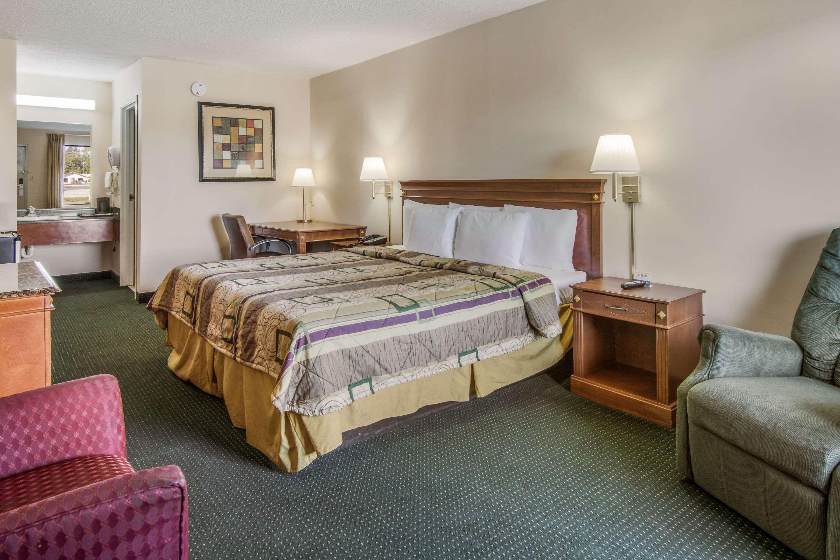 דבלין Rodeway Inn & Suites מראה חיצוני תמונה