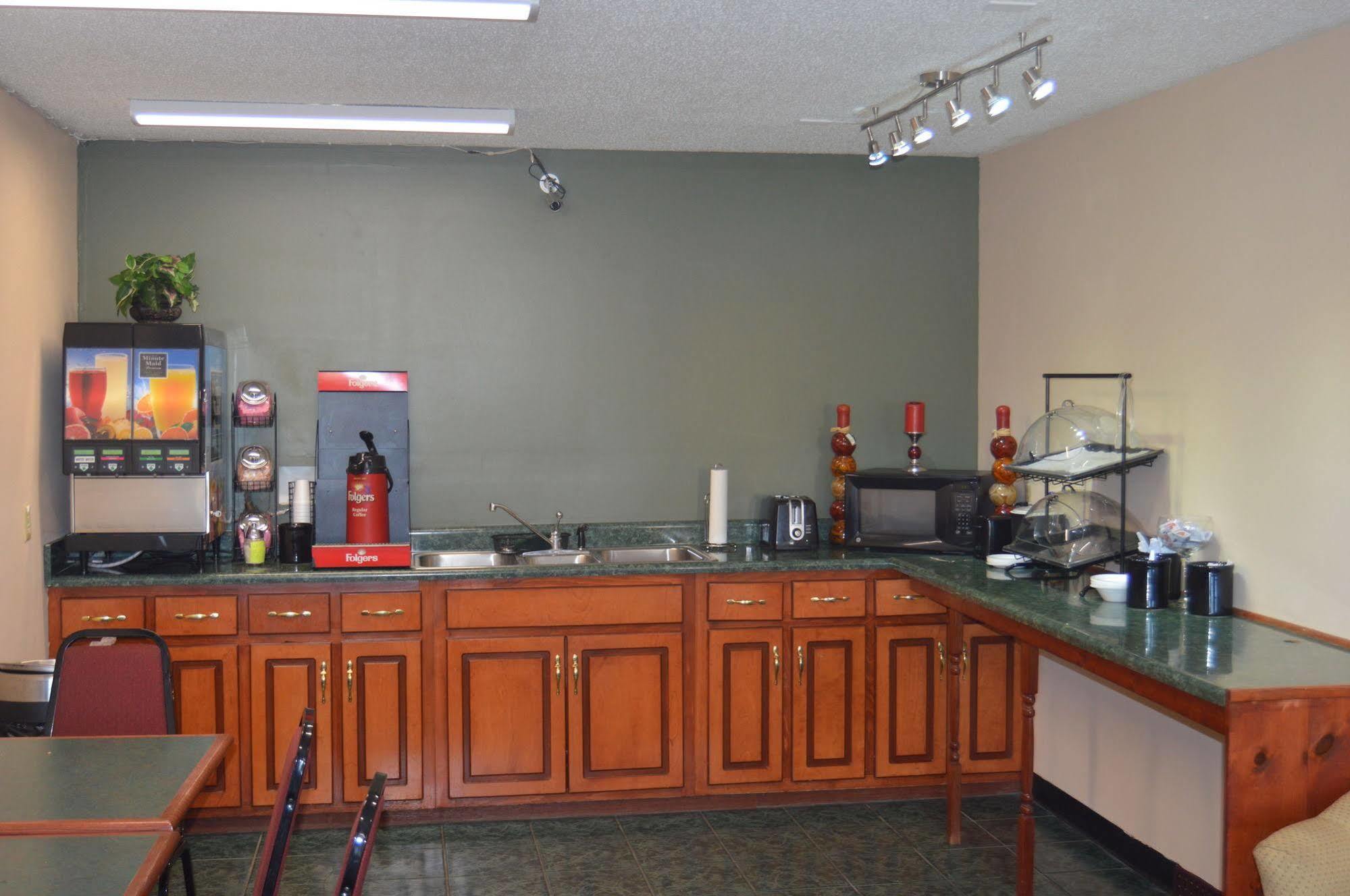 דבלין Rodeway Inn & Suites מראה חיצוני תמונה